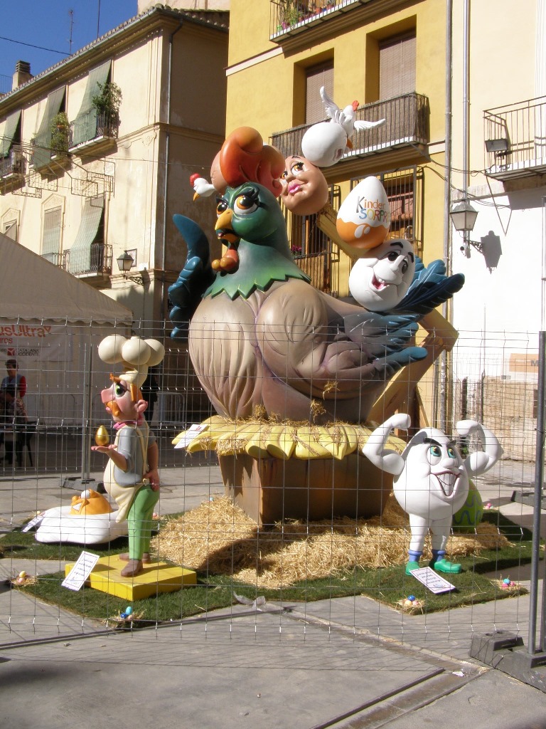 Totfalles: Plaça de la Santa Creu